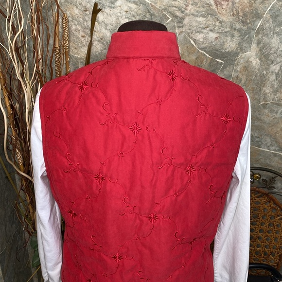 Talbots petite🌹 stunning, maroon zipper front vest - Picture 7 of 10